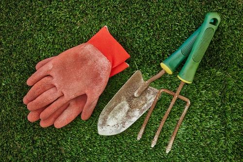 artificial-grass-maintenance