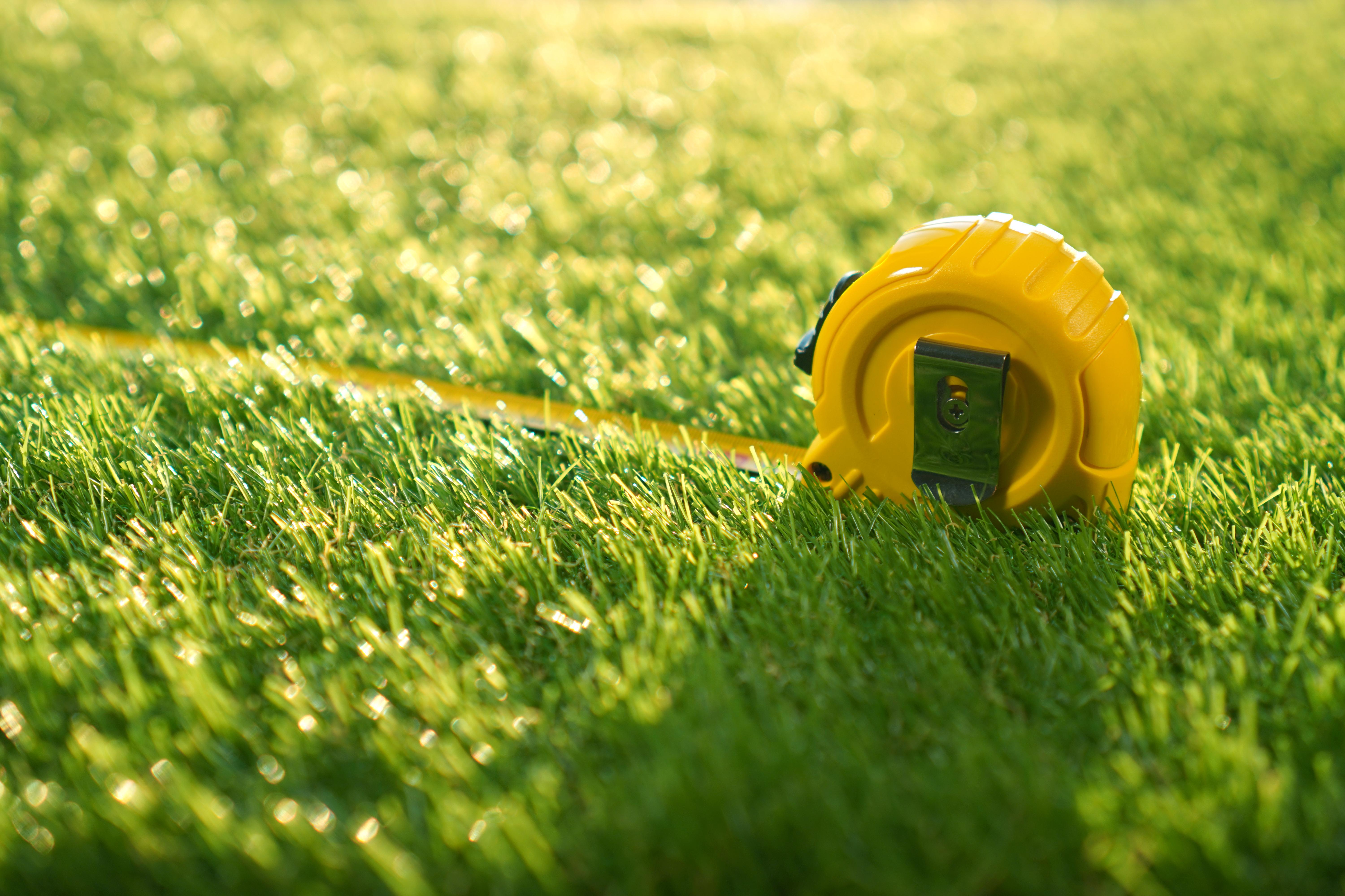 How to Calculate How Much Artificial Turf You Need